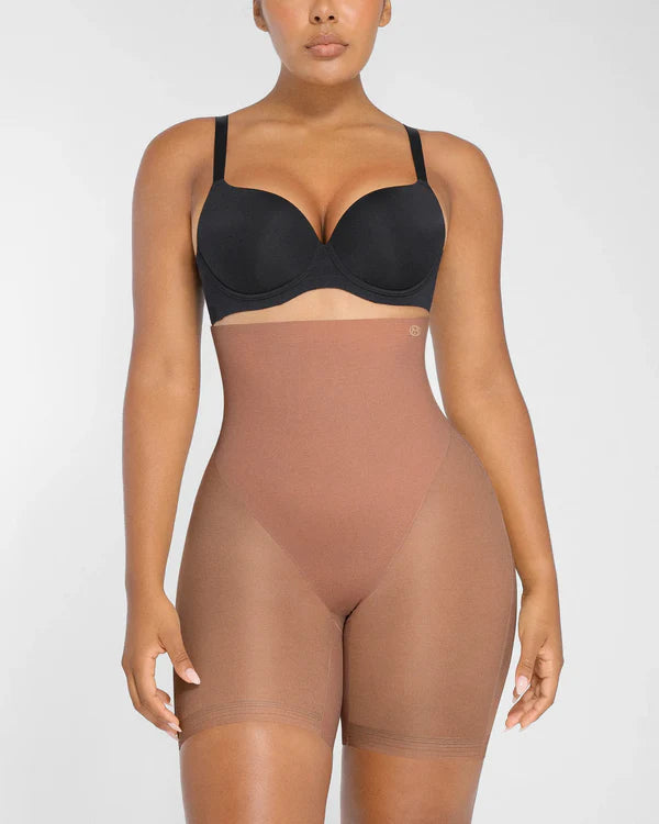 Eviare Snatch & Lift Shorts