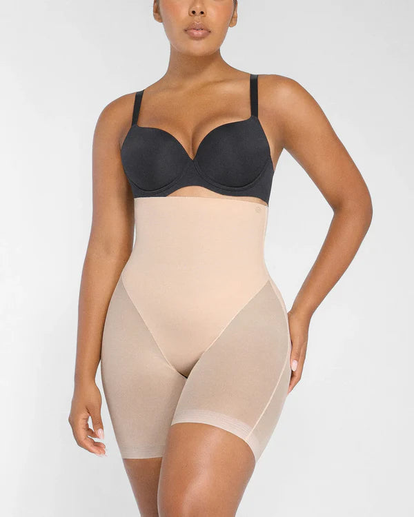 Eviare Snatch & Lift Shorts